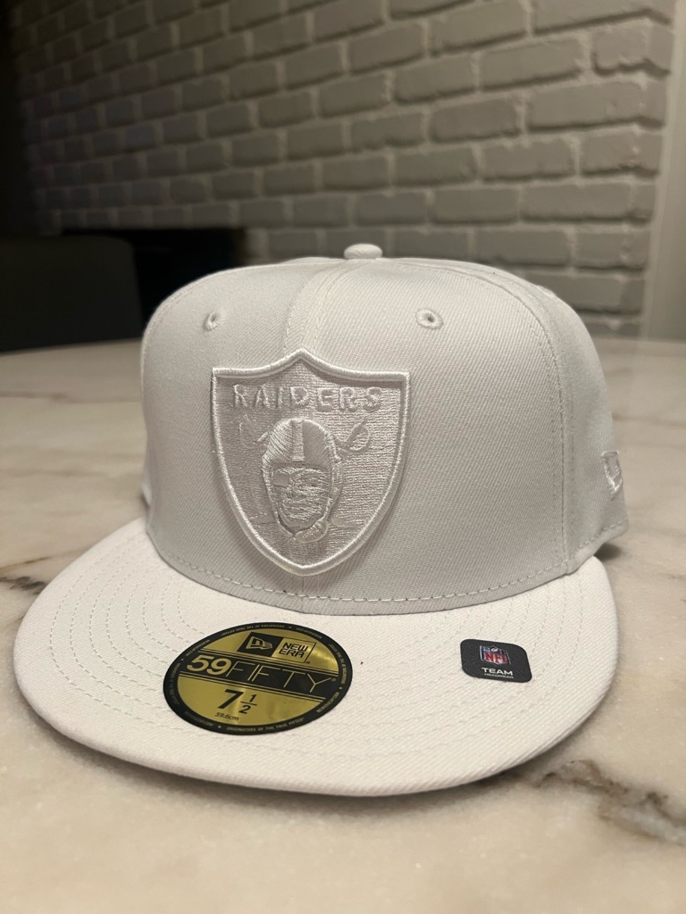 New Era White Raiders Embroidered Shield Fitted Cap